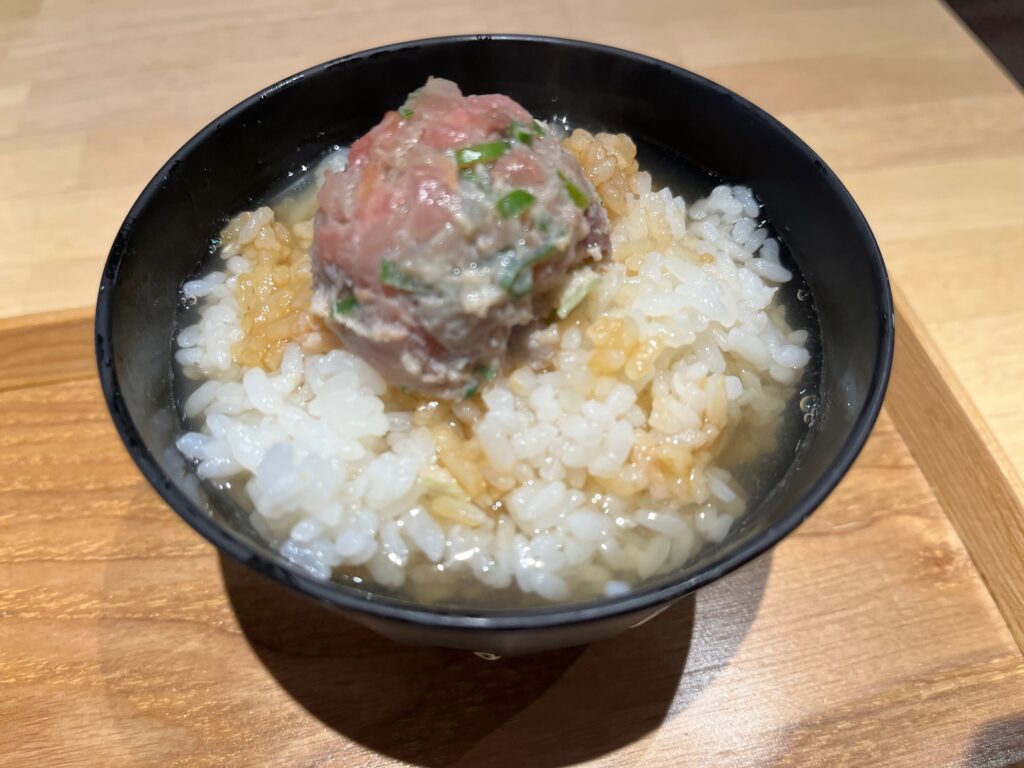俺の魚を食ってみろ西新宿店海鮮丼