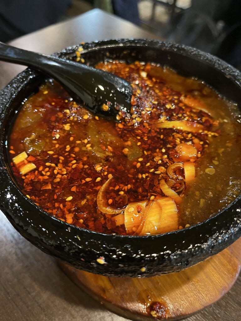 味覚麻婆刀削麺