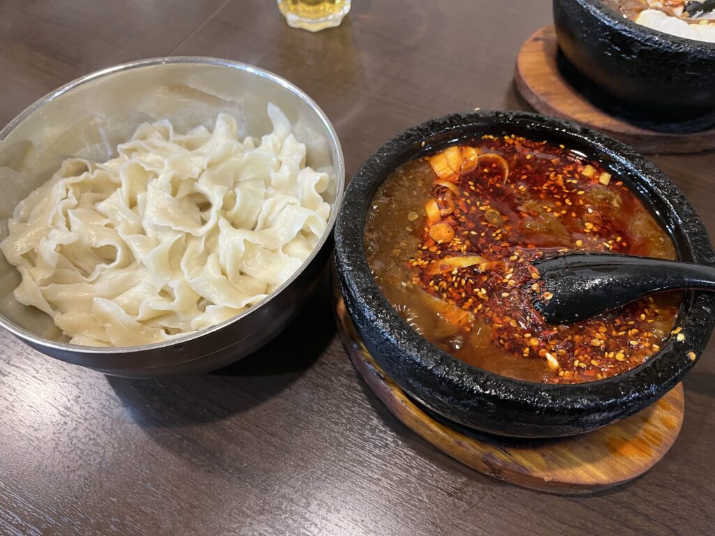 味覚麻婆刀削麺