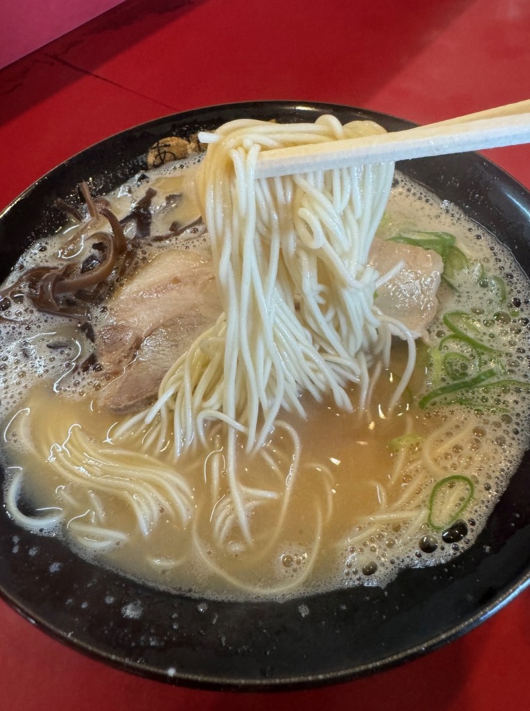 秀ちゃんラーメンの麺