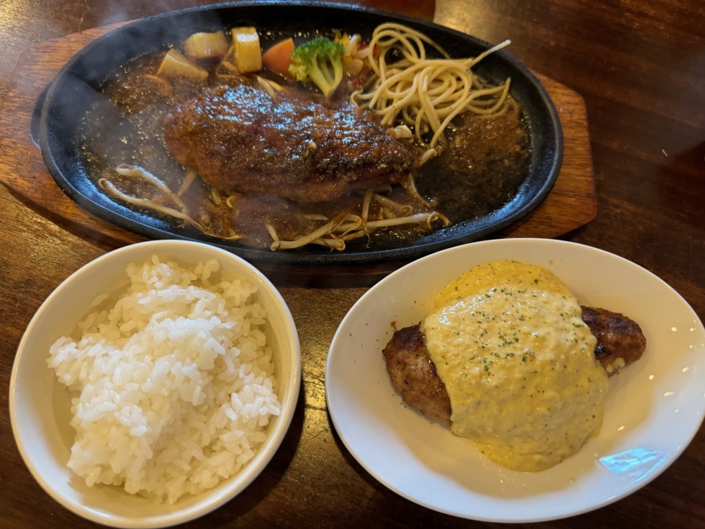 ハンバーグむとうのダブルリトルハンバーグランチ