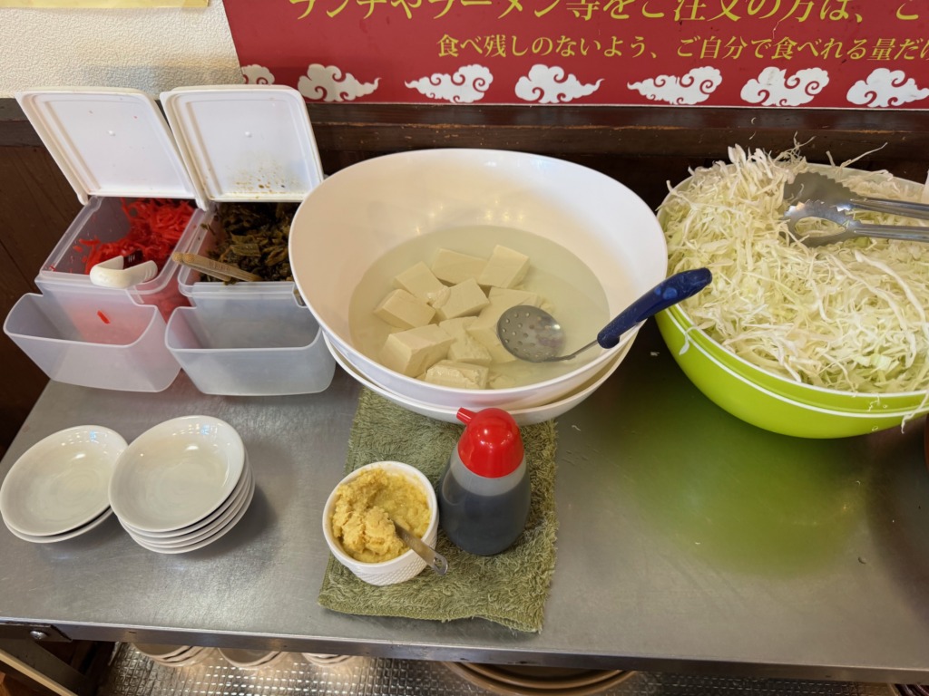 熟成とんこつラーメンれんげのランチバイキング