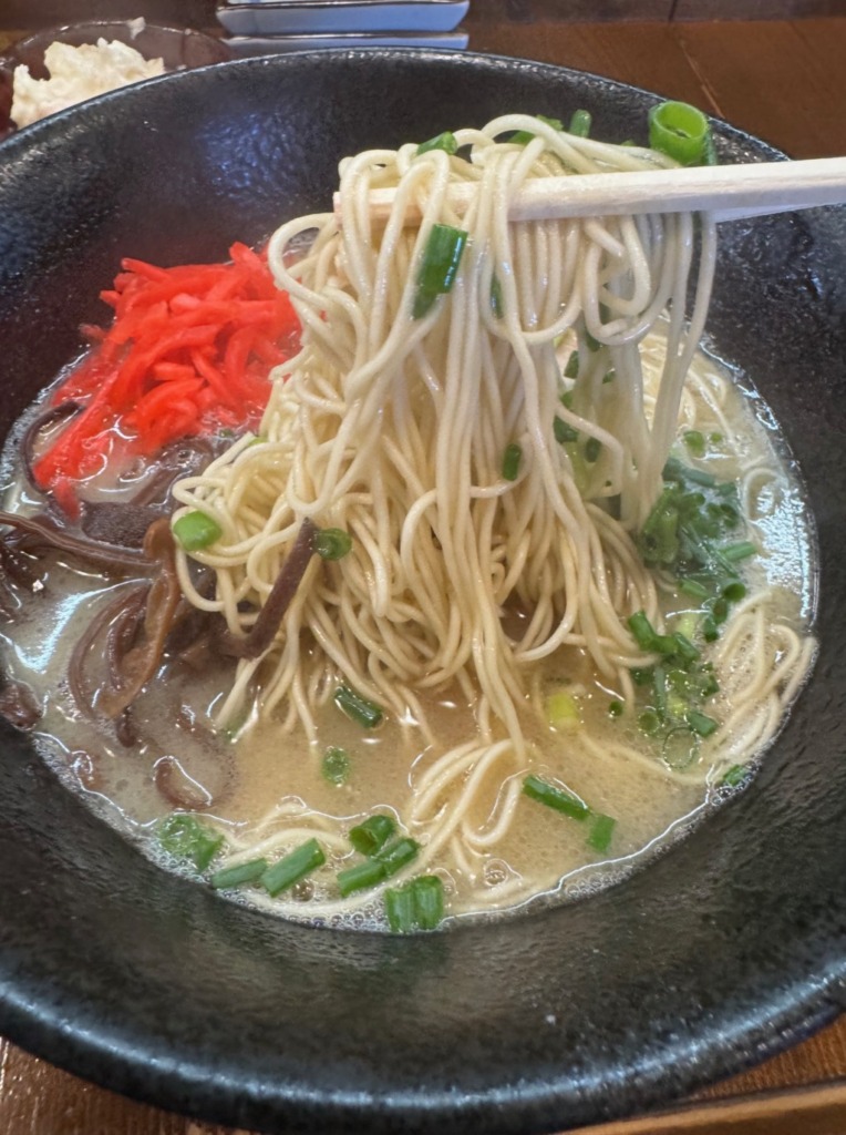 熟成とんこつラーメンれんげの熟成とんこつラーメン