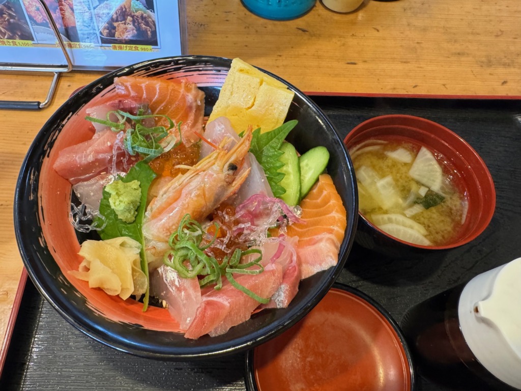 海鮮うまいもんや茜の極・海鮮丼