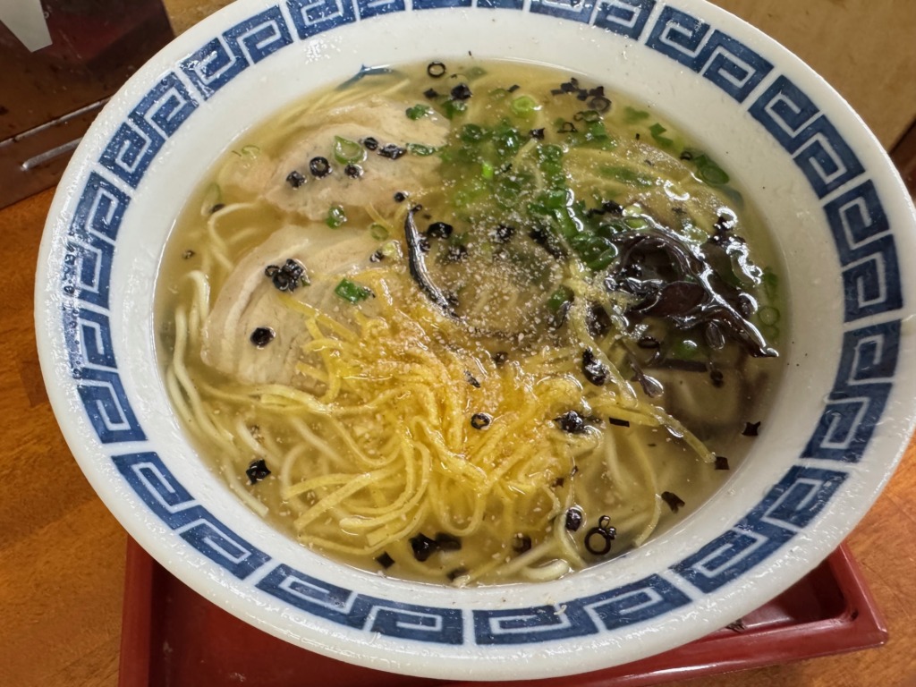 須彌亭(しゅみてい)の特製ネギ油ラーメン