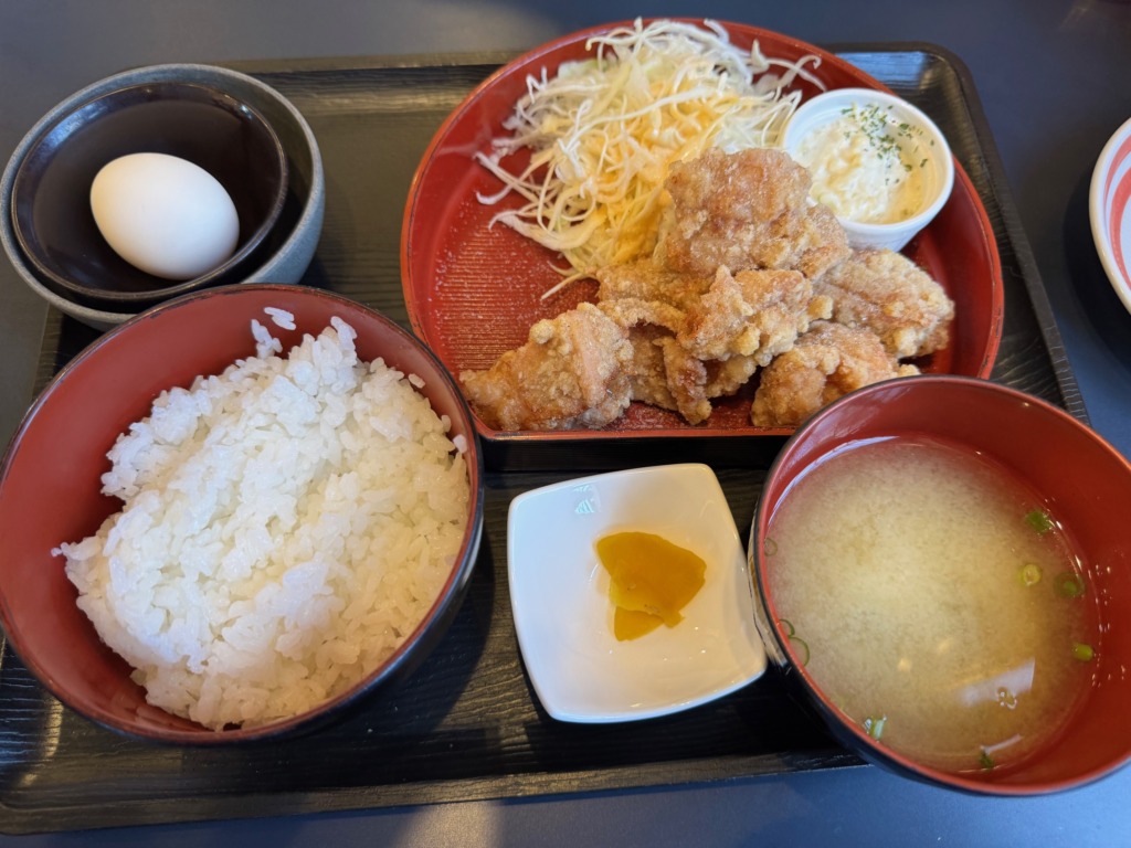 うまかもん市場博多武吉野ヶ里店の唐揚げ定食