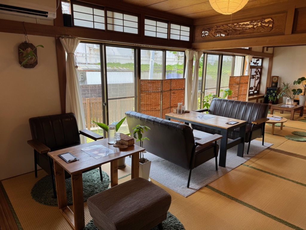 民家カフェ 佐賀 和室 ちゃぶ台 路地裏の佐藤家