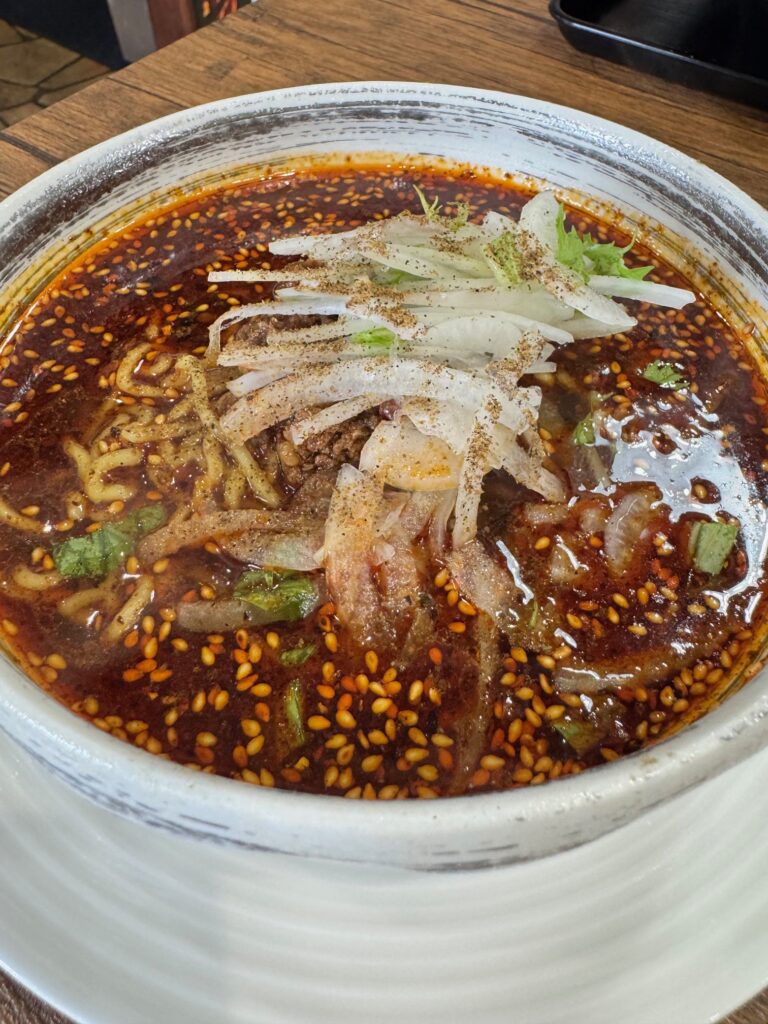 佐賀県武雄市にある中華キッチン蘭蘭の激辛担々麺
