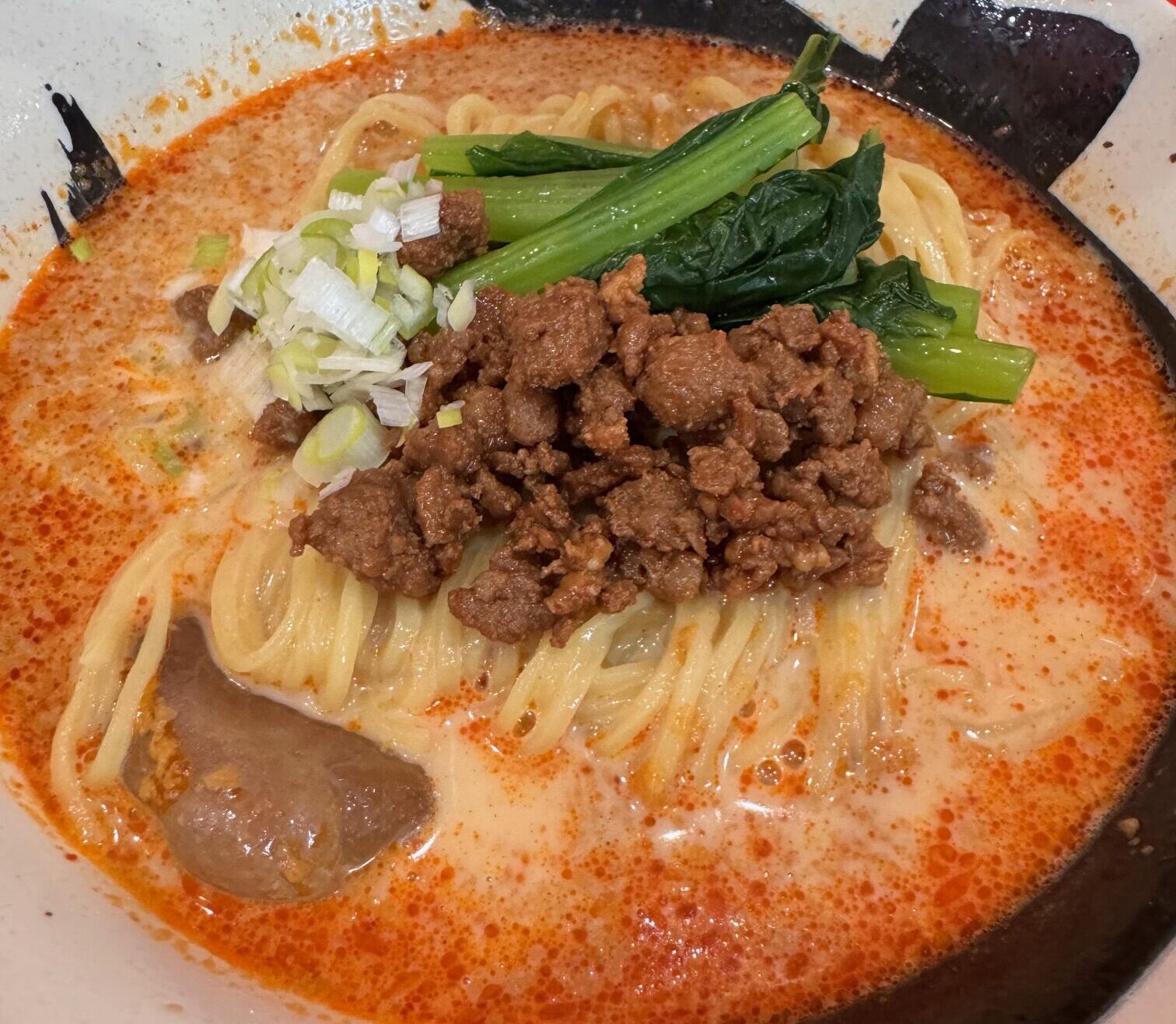 佐賀市内の中華そばぜんぜんの冷やし豆乳担々麺。