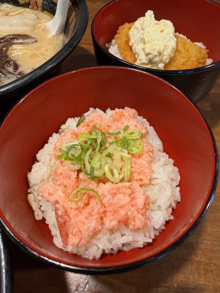 マルハチラーメンのねぎとろ丼。コスパ最高