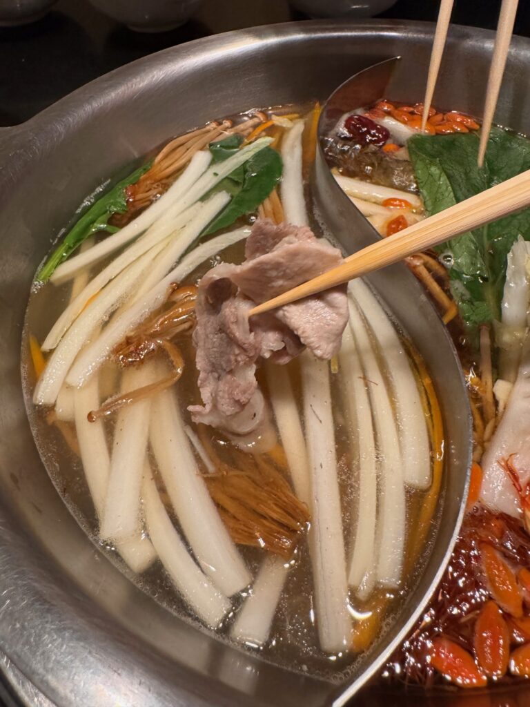 佐賀県の大和町にあるなべ家和元の黒豚しゃぶしゃぶ