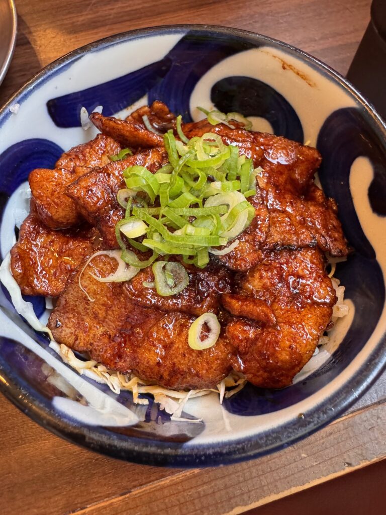 味噌乃庄の豚丼
