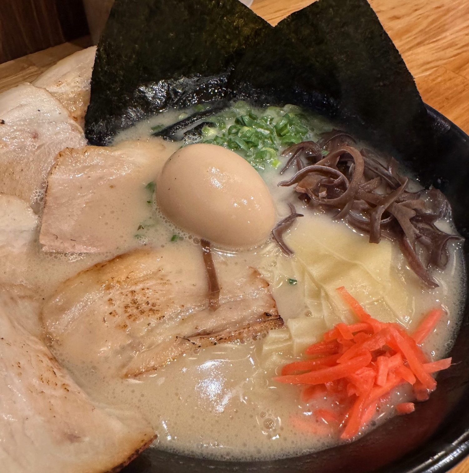 石田一龍福岡博多店の濃厚豚骨