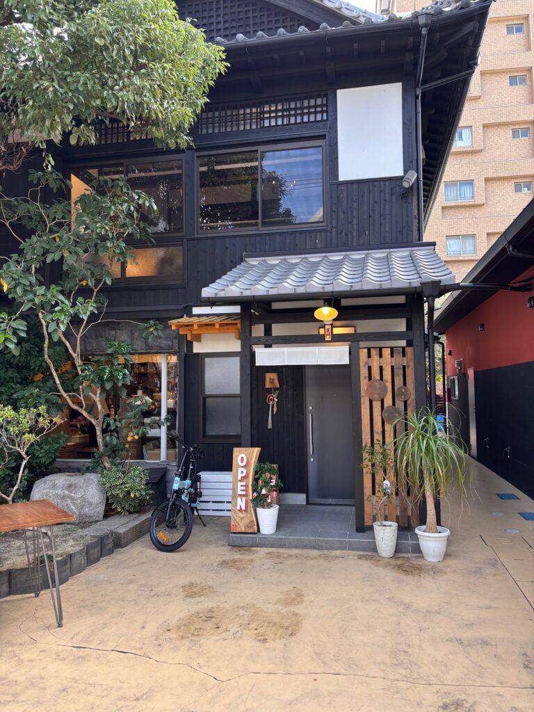 佐賀市呉服元町にある古民家カフェ呉服茶屋の外観