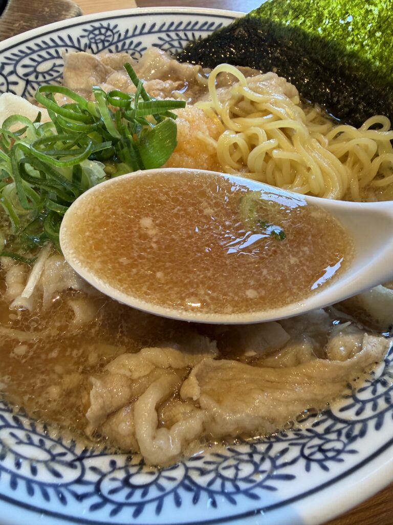 丸源ラーメン鳥栖店のスープ