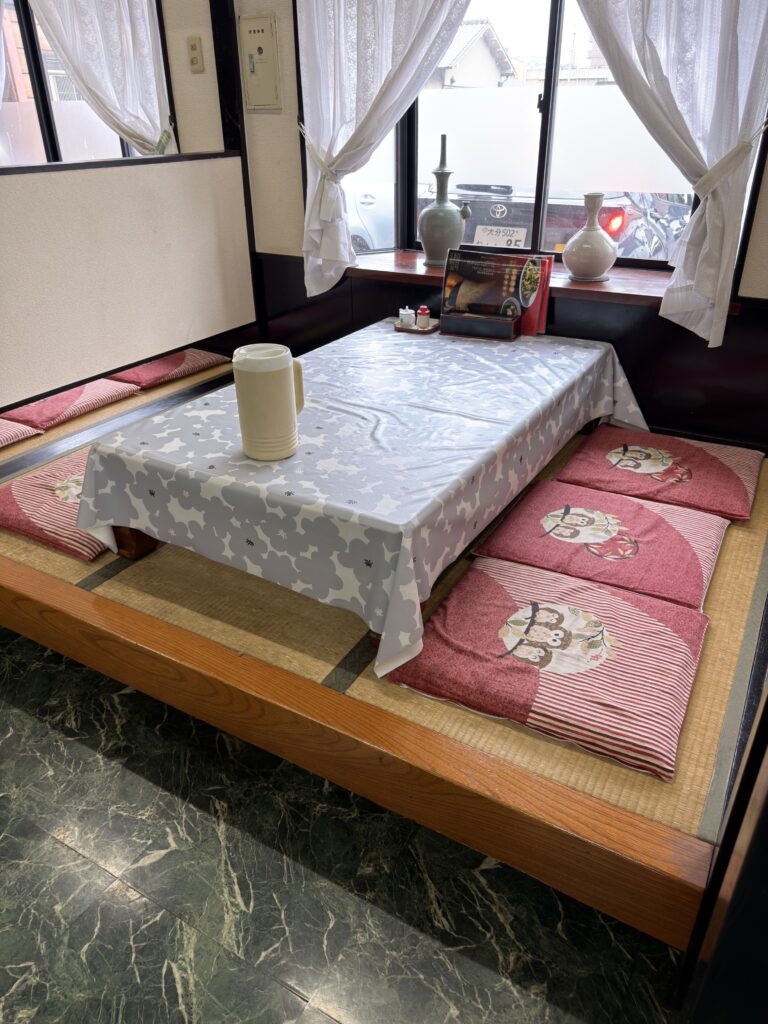 中国料理王府の店内