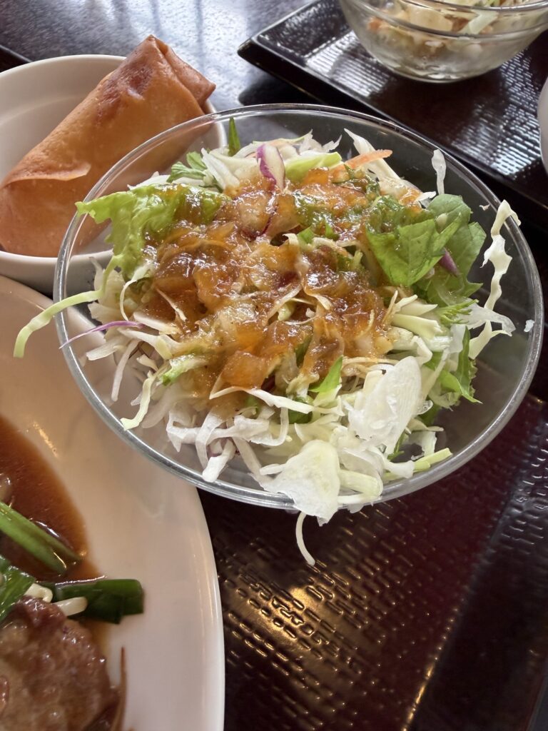 佐賀県小城市にある中華食堂口口香のサラダ