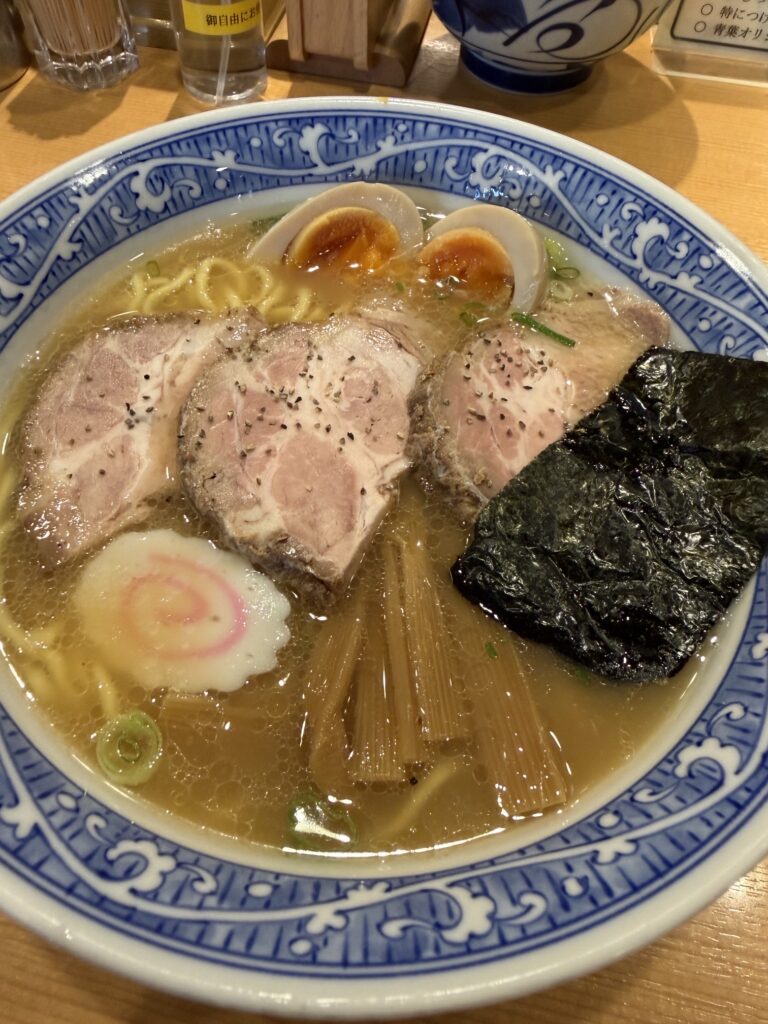 御徒町の中華そば青葉の特製中華そば