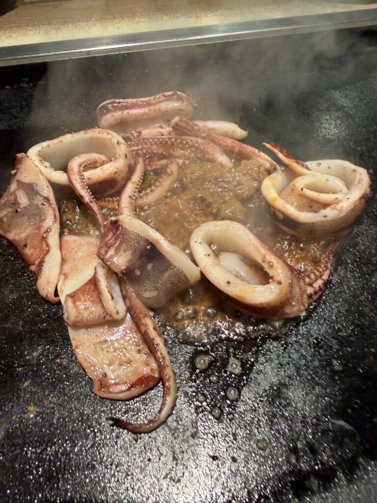 月島もんじゃ もへじ 総本店のイカの丸焼き