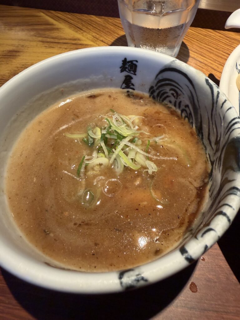 麺屋武蔵 虎洞の濃厚つけ麺のスープ