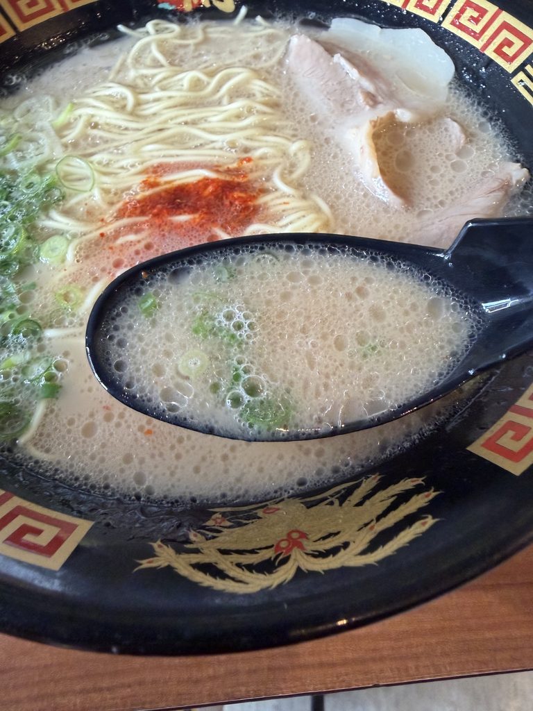 一蘭の天然とんこつラーメンのスープ