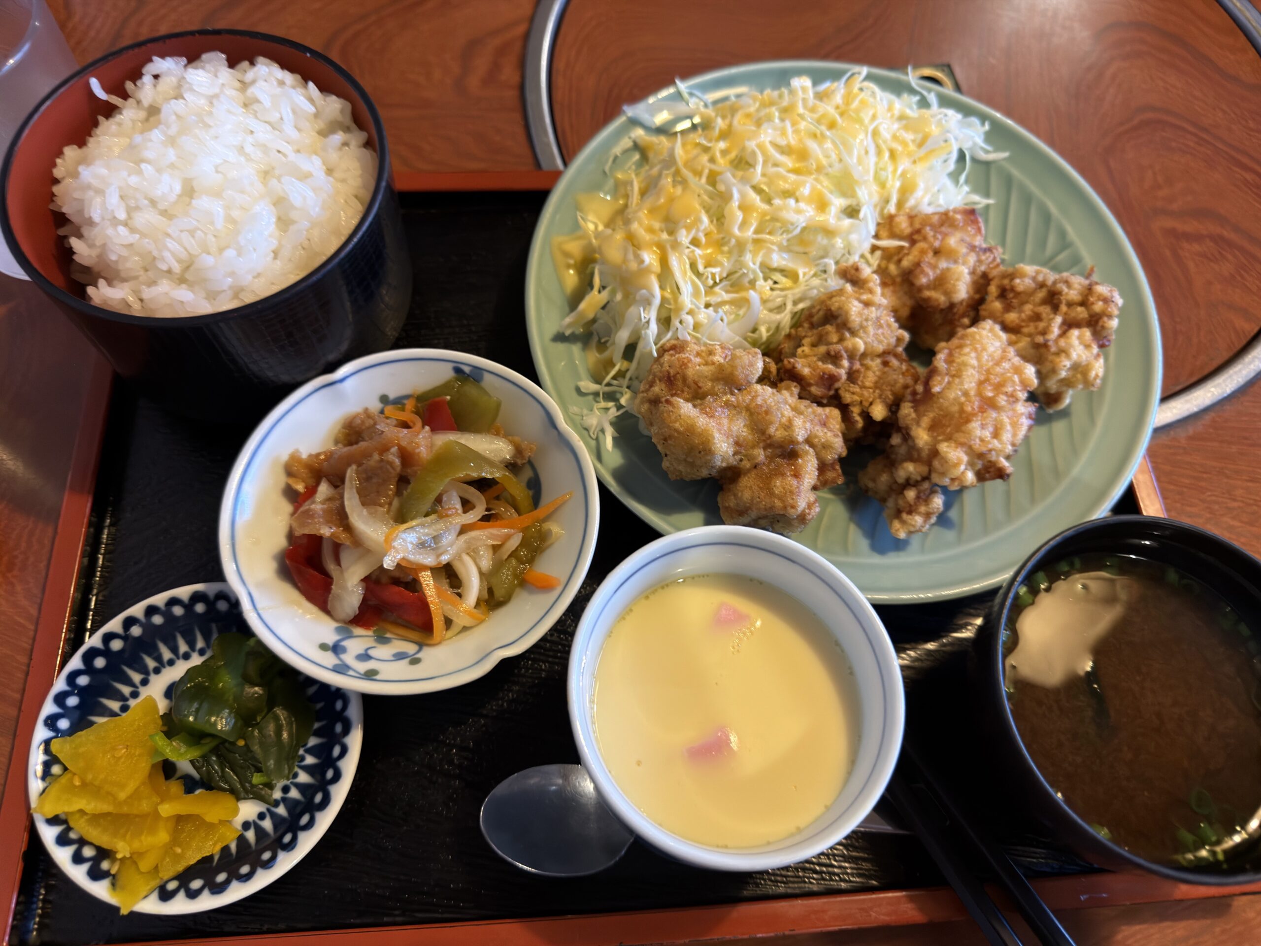 佐賀にある星野村の唐揚げ定食