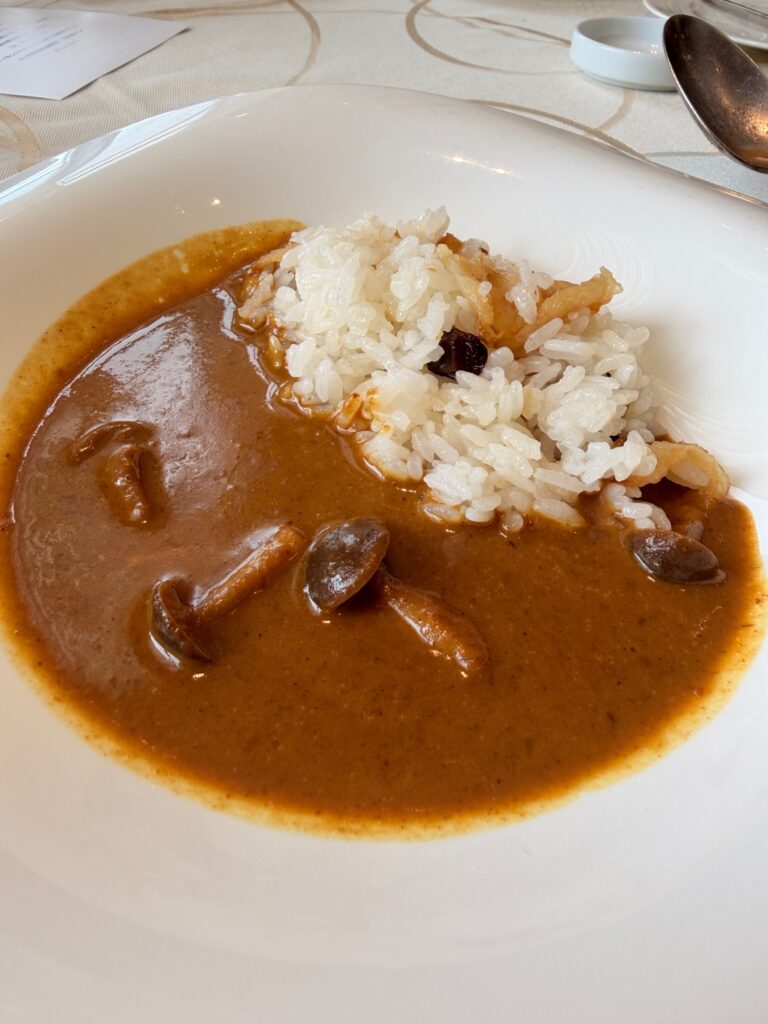 佐賀市大和町にあるシャトー文雅のカレー